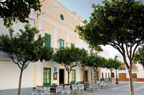Hostal Sixto Bed and breakfast in Rota