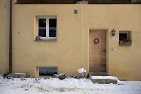 Chesa Gulas - La Punt-Chamues-ch Apartment in Samedan