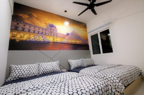 Bedroom, City view, Mountain view, Street view