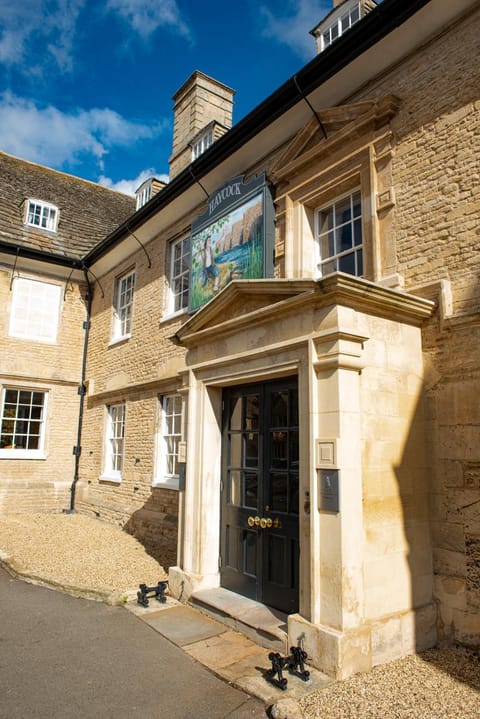 The Haycock Manor Hotel Gasthof in Huntingdonshire District