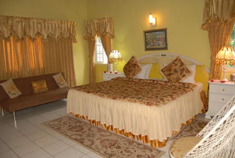 Pink Hibiscus Bed and Breakfast Villa in Montego Bay