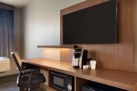 TV and multimedia, Coffee/tea facilities, On site
