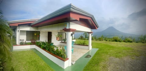 Las Pavitas Cottages Lodge nature in Alajuela Province