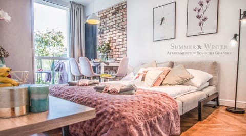 Family Luxury Pure Old Town Apartament 1-8, 2 sypialnie i salon, parking pub, 60m2 Apartment in Gdansk