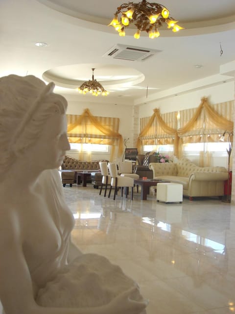 Lobby or reception, Lounge or bar, Seating area, Internal: Not applicable to any particular room