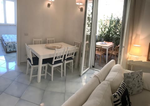 delizioso appartamento con terrazzetta Condominio in Porto Ercole