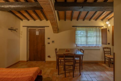 Living room, Photo of the whole room, Seating area, Dining area