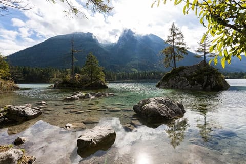 Nearby landmark, Spring, Day, Natural landscape, Lake view, Mountain view