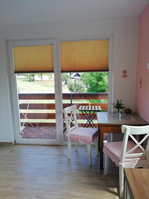 View (from property/room), Seating area, Dining area