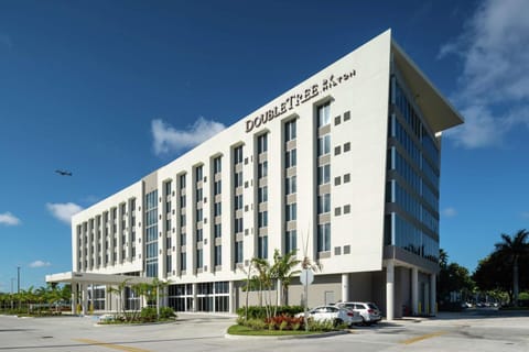 DoubleTree by Hilton Miami Doral Hotel in Doral