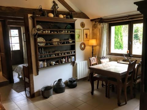 Garden Retreat Loire Riverside Apartment in Centre-Val de Loire