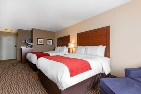 Comfort Inn & Suites Hotel in Bowmanville