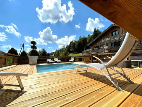 Chalet le Bô & Spa Chalé in Vosges