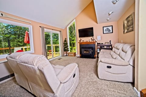 Private Waterville Estates 4 Bedroom Vacation Home In The White Mountains Of Nh - Tr51e Casa in Campton