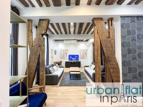 67 - Amazing Parisian Flat Apartment in Paris