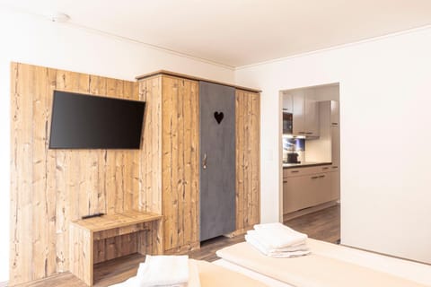 TV and multimedia, Bedroom