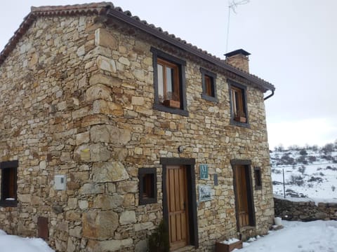 AL VIENTO, Alojamiento & Turismo Rural Horcajuelo House in Sierra Norte