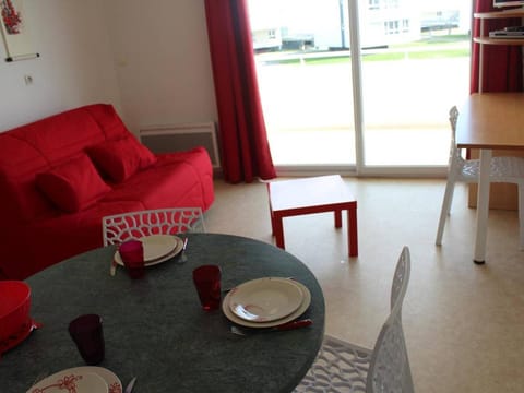 Appartement 2 pièces avec piscine et parking, proche plage, La Rochelle - FR-1-246-286 Apartment in La Rochelle