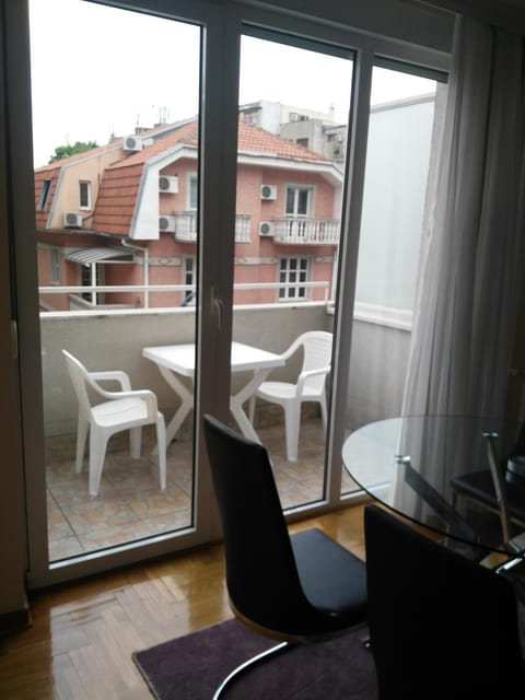 Vlado Apartment Eigentumswohnung in Belgrade