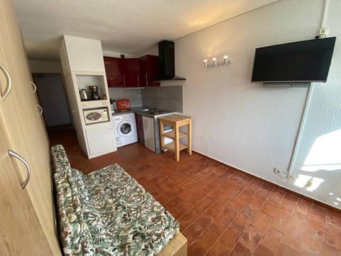 Studio cabine 4 pers avec piscine, parking et animaux admis - Port Barcarès - FR-1-81-447 Apartment in Le Barcarès