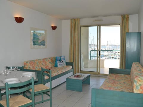 Fréjus: Appt 2P, 5 pers, Piscine, Plage à 150m, Parking, Animaux OK - FR-1-226A-357 Apartment in Fréjus