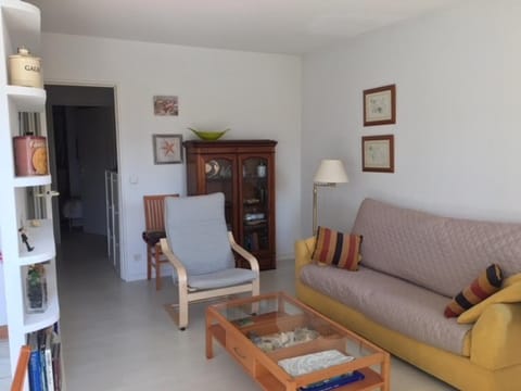 Appartement Hendaye, 3 pièces, 4 personnes - FR-1-2-359 Condo in Hendaye