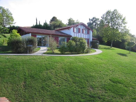 Les Villas d'Harri-Xuria Villa in Bayonne