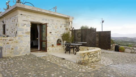 Zeus & Dione Luxury Villa Chalet in Crete