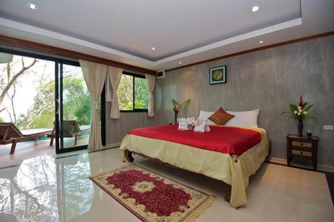 Bed, Photo of the whole room