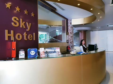 Sky Hotel Tirana Hôtel in Tirana
