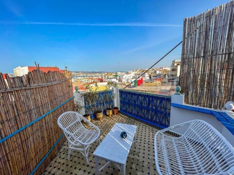 Balcony/Terrace, City view