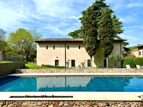 Property building, Garden, Pool view, Swimming pool