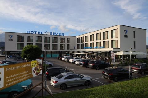 Hotel Seven Hôtel in Villach