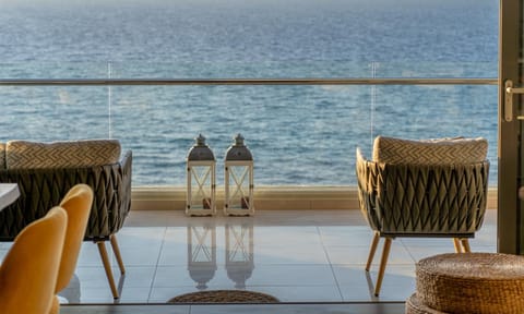 Balcony/Terrace, Seating area, Sea view