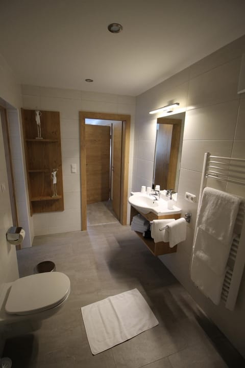 Shower, Toilet, Bathroom, Pool view, towels