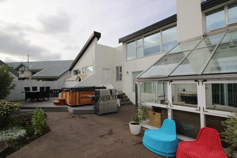 Patio, Garden, Balcony/Terrace