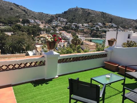 Balcony/Terrace, Mountain view, Sea view