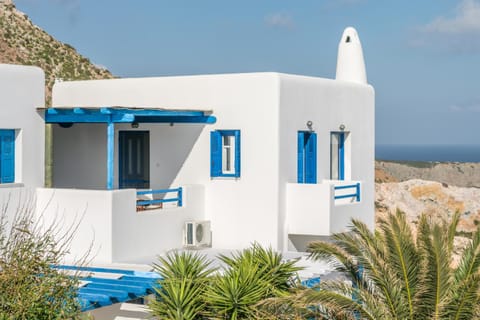 Heavenly Milos suites House in Milos