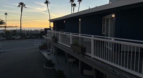 Balcony/Terrace, Sea view, Sunrise