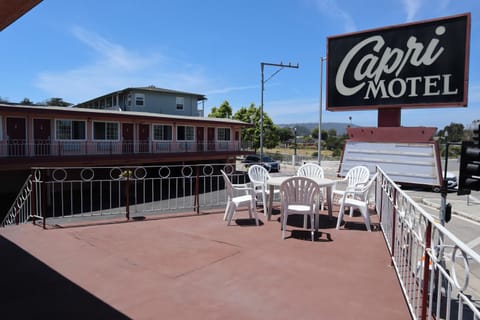 Capri Motel Santa Cruz Beach Boardwalk Motel in Santa Cruz