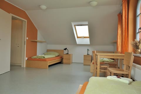 Hostel Lípa - Továrna Alojamiento y desayuno in Saxony