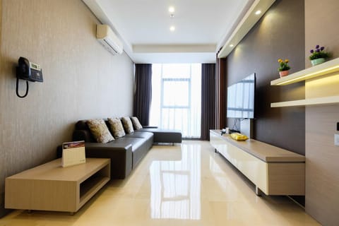 Property building, TV and multimedia, Living room, Seating area