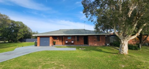 Property building, Natural landscape, Garden, Garden view