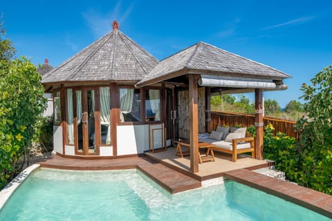 Blue Lagoon Avia Villas Resort in Nusapenida