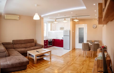 Apartment Luxury Explorer Apartamento in Podgorica