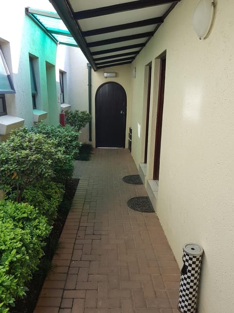 360 Eastwoods Guesthouse Bed and Breakfast in Pretoria