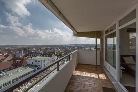 Balcony/Terrace, City view
