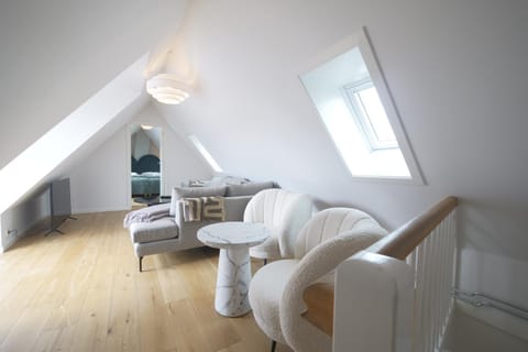 Rent a Place 5 - 5 bedrooms & 2 Bathrooms Apartamento in Copenhagen