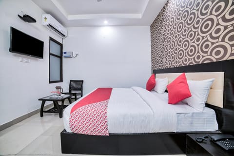 OYO Crown Residency Hotel in Haryana