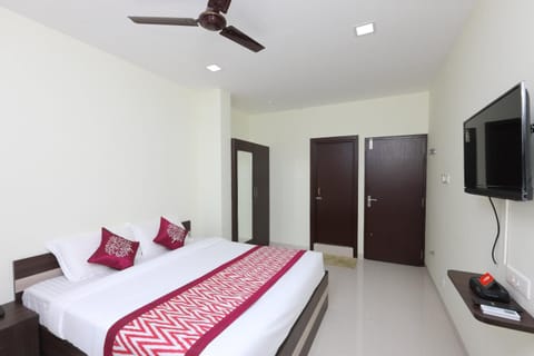 Perfect Stay Near Meenambakkam Metro Station Hotel in Chennai